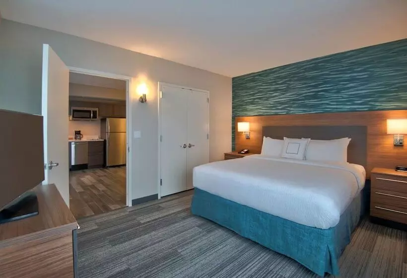 Hotelli Towneplace Suites By Marriott Miami Airport