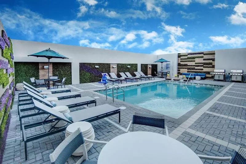 Hotelli Towneplace Suites By Marriott Miami Airport