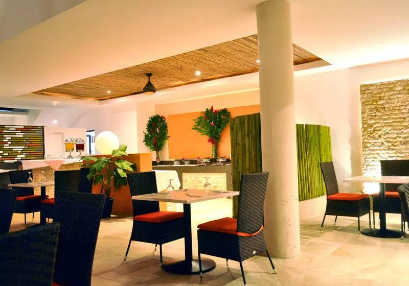 Hotelli Villas Playa Samara Beach Front Resort
