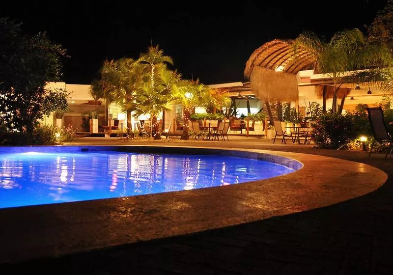 Hotelli Villas Playa Samara Beach Front Resort