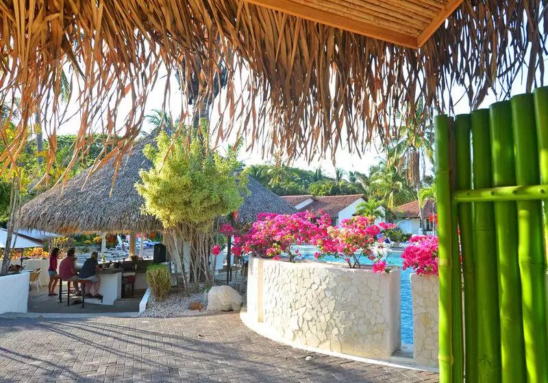 Hotelli Villas Playa Samara Beach Front Resort