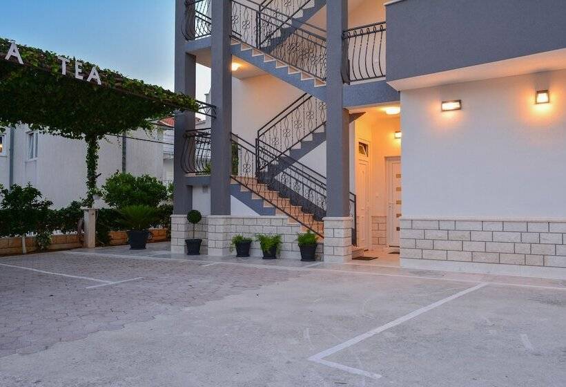 Luxury Apartments Villa Tea