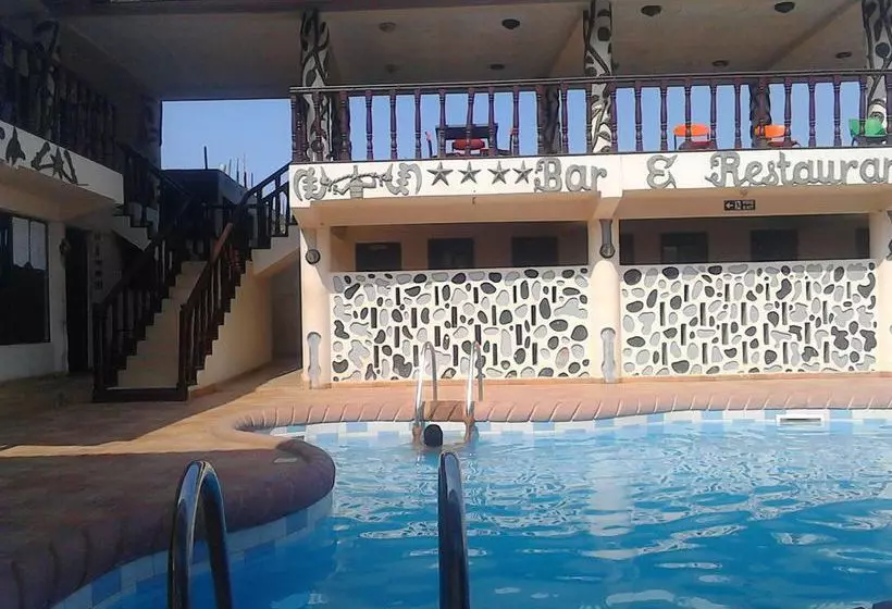 پانسیون Diplomat Beach Resort