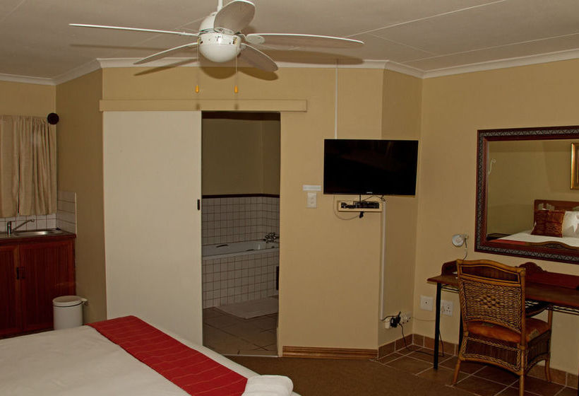 بنسيون Ngena Guest House