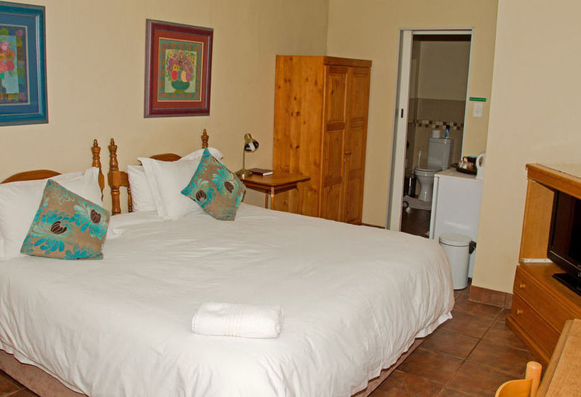 بنسيون Ngena Guest House