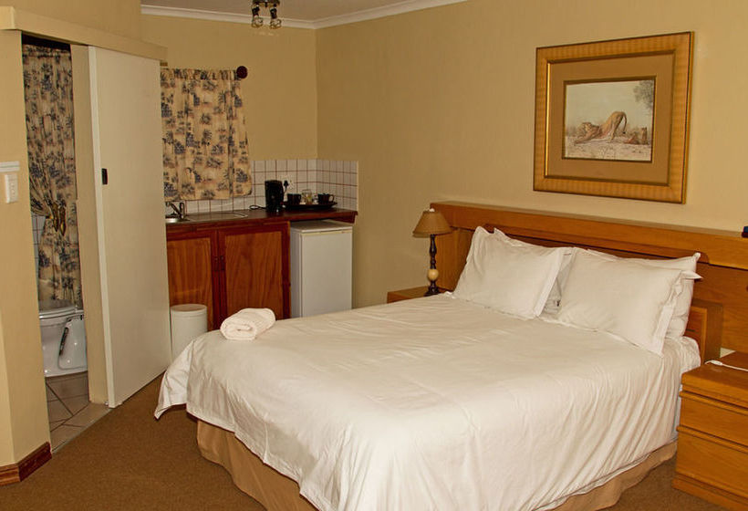 بنسيون Ngena Guest House