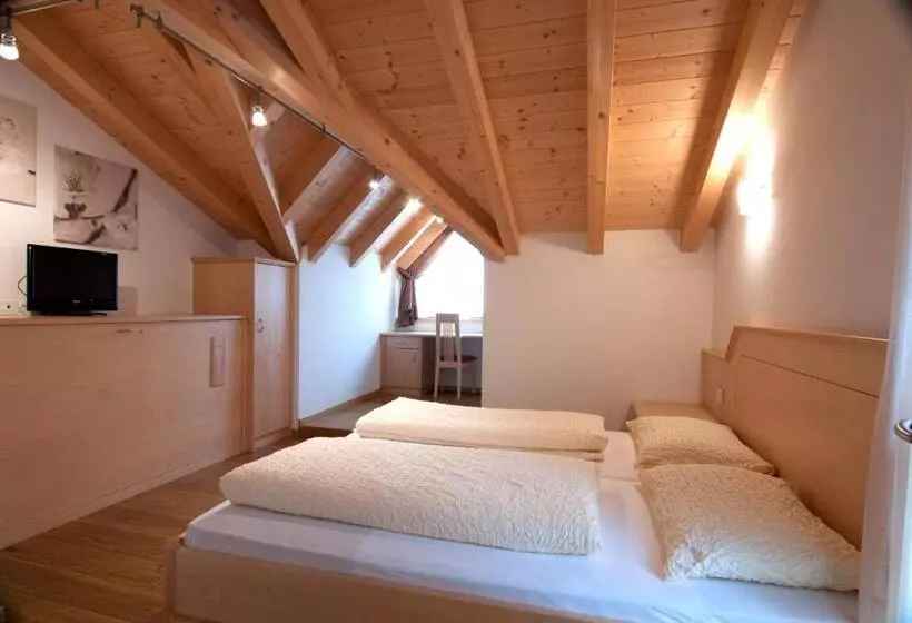 اقامتگاه Appartamenti Villa Olympia
