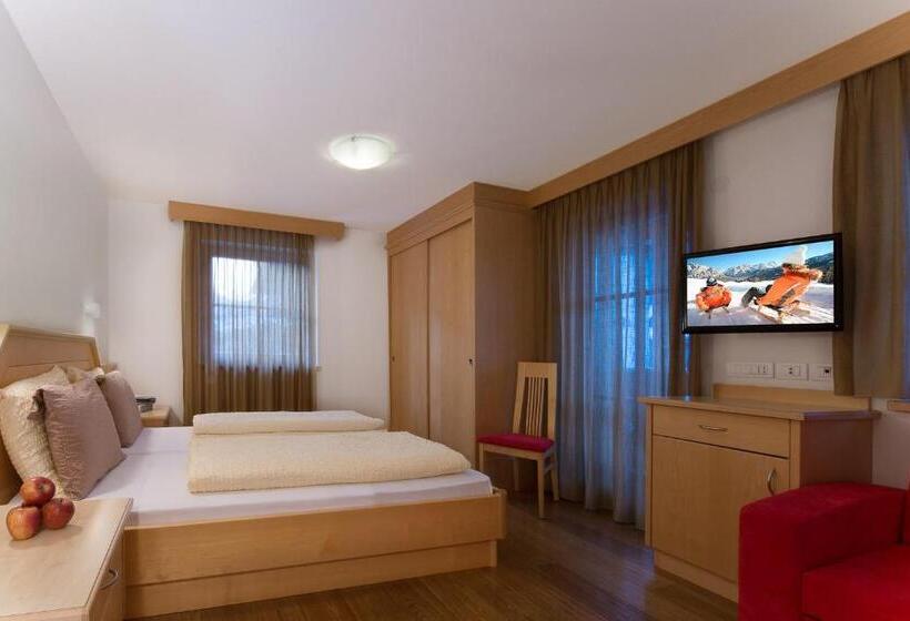 اقامتگاه Appartamenti Villa Olympia