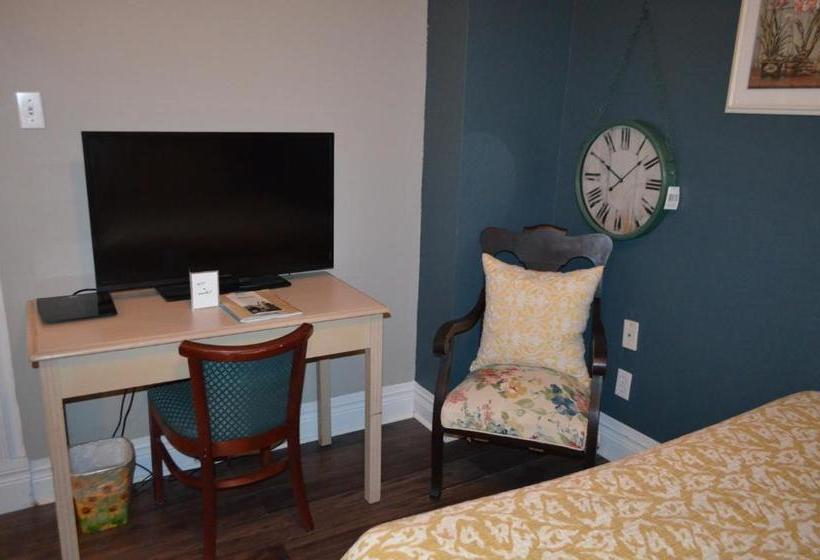 مبيت وإفطار Adams Inn