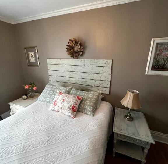 مبيت وإفطار Adams Inn