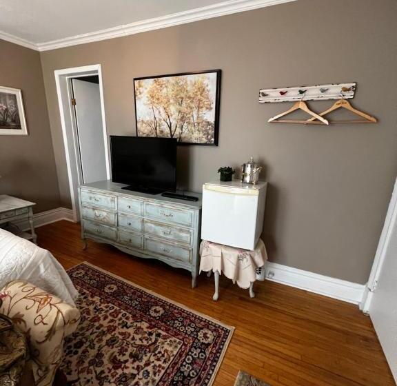 مبيت وإفطار Adams Inn