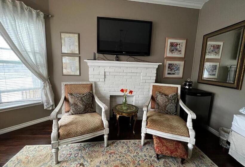 مبيت وإفطار Adams Inn