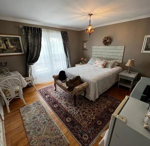 مبيت وإفطار Adams Inn