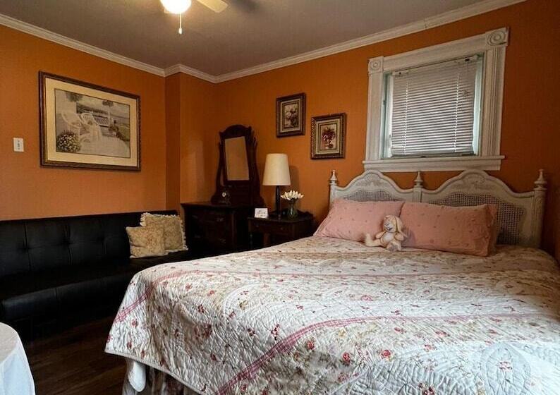 مبيت وإفطار Adams Inn