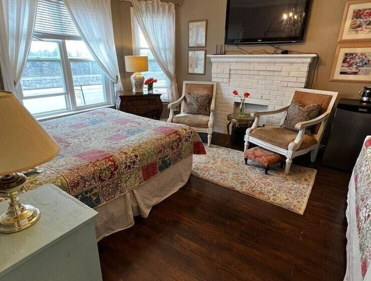 مبيت وإفطار Adams Inn