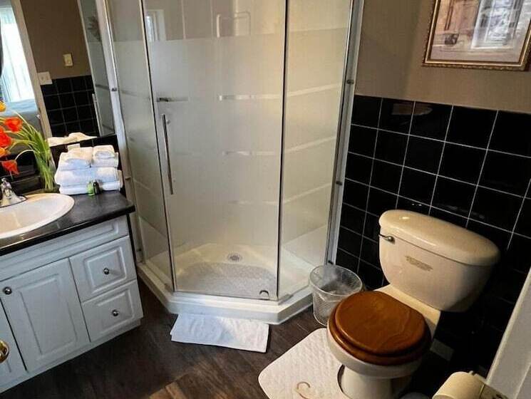 مبيت وإفطار Adams Inn