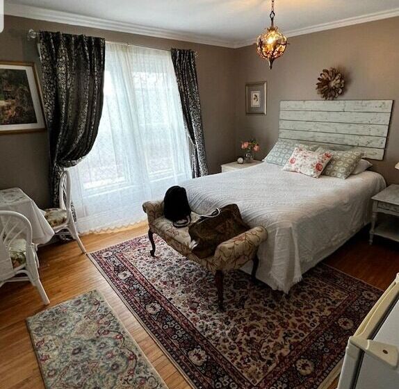 مبيت وإفطار Adams Inn