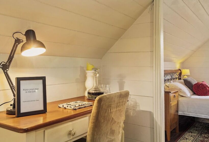 민박 Crabtree House