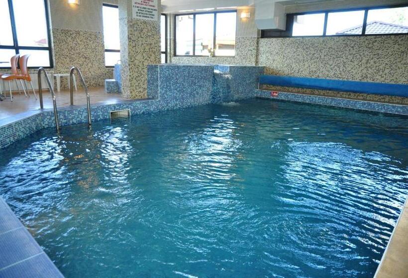 Family Hotel Emaly 2