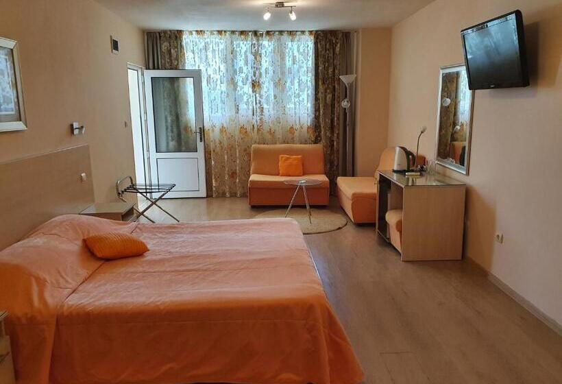 בית מלון כפרי Acropolis