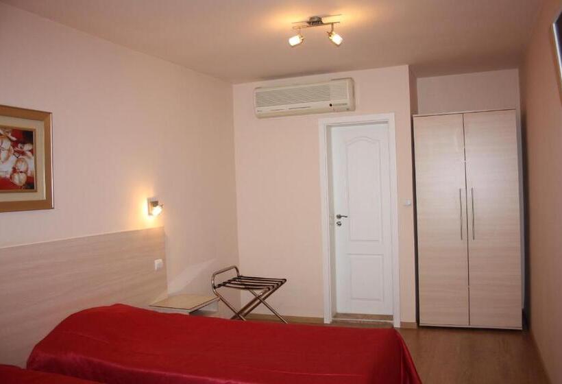 בית מלון כפרי Acropolis