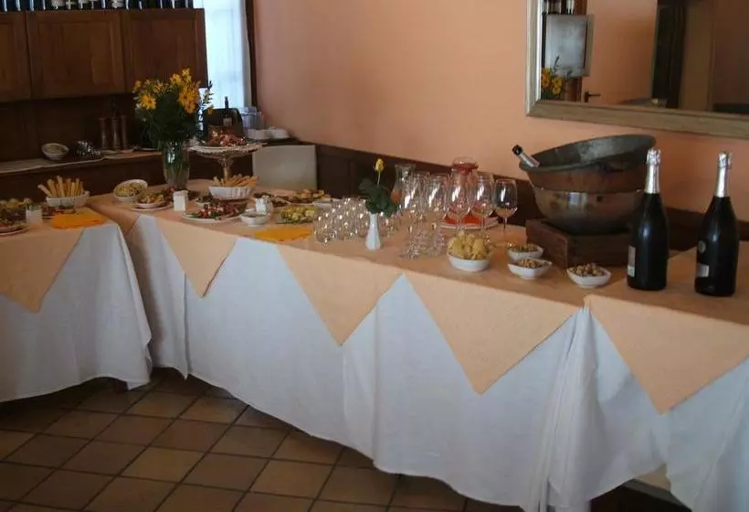 Hotelli Albergo Michieletto