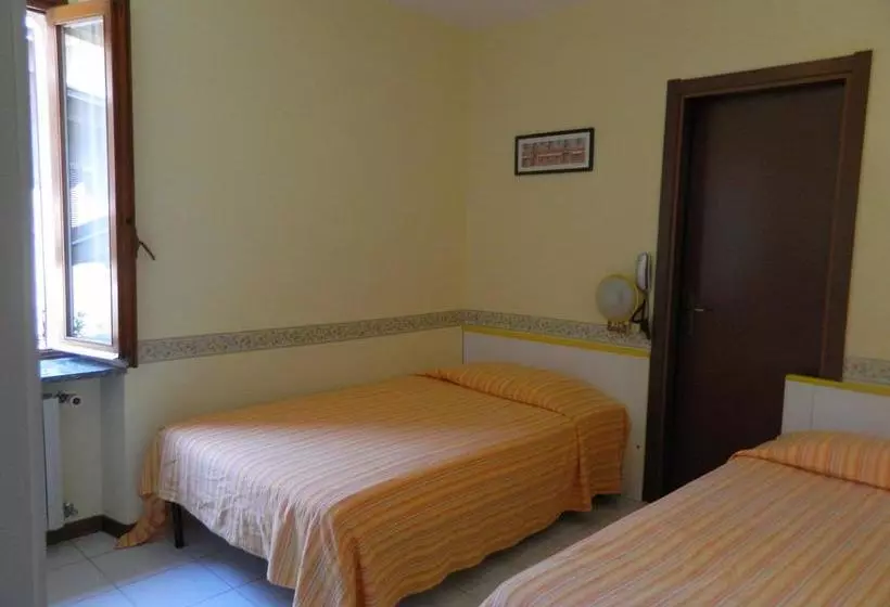 Hotelli Albergo Michieletto