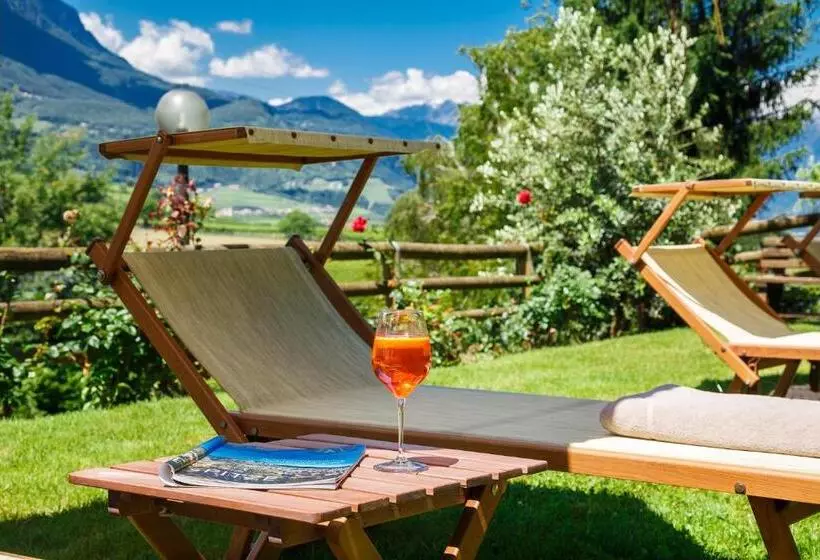 Hotelli Girlanerhof