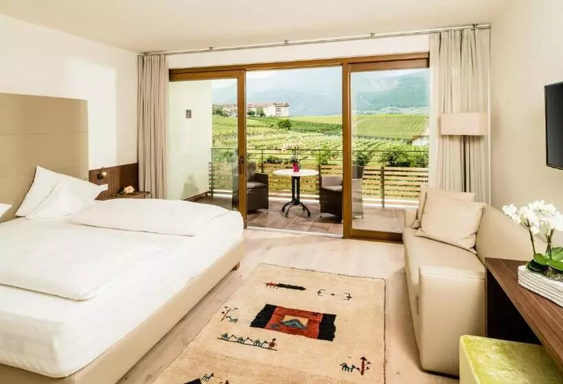 Hotelli Girlanerhof