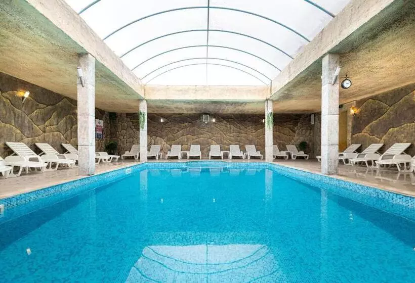 Hotelli Paradise Spa