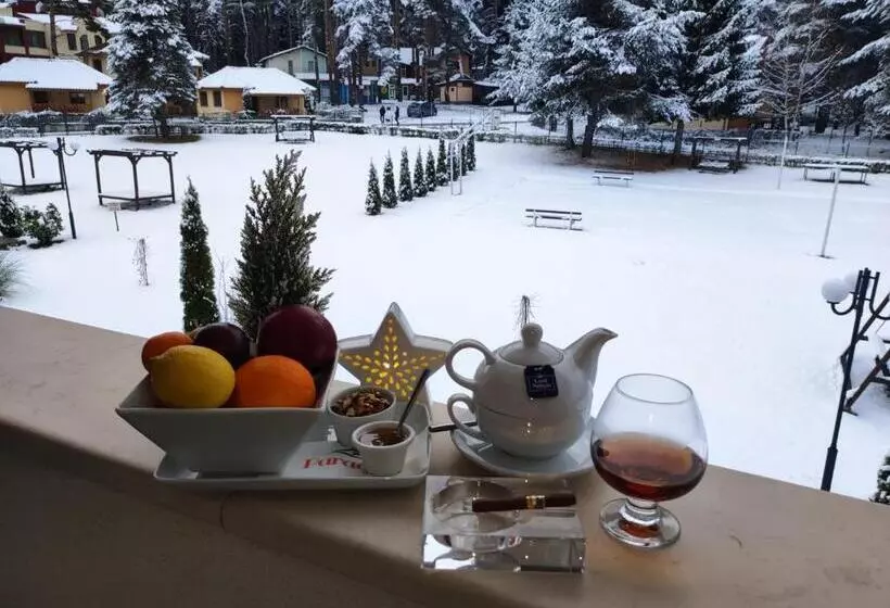 Hotelli Paradise Spa