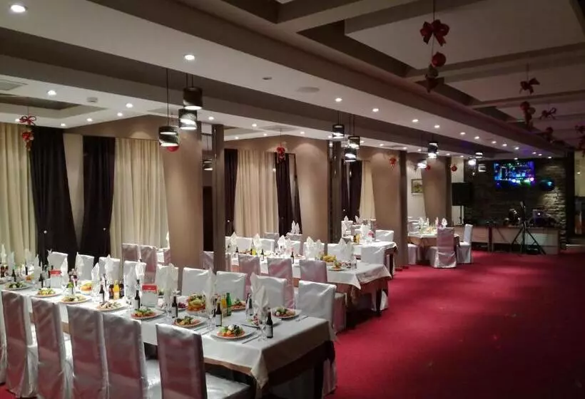 Hotelli Paradise Spa