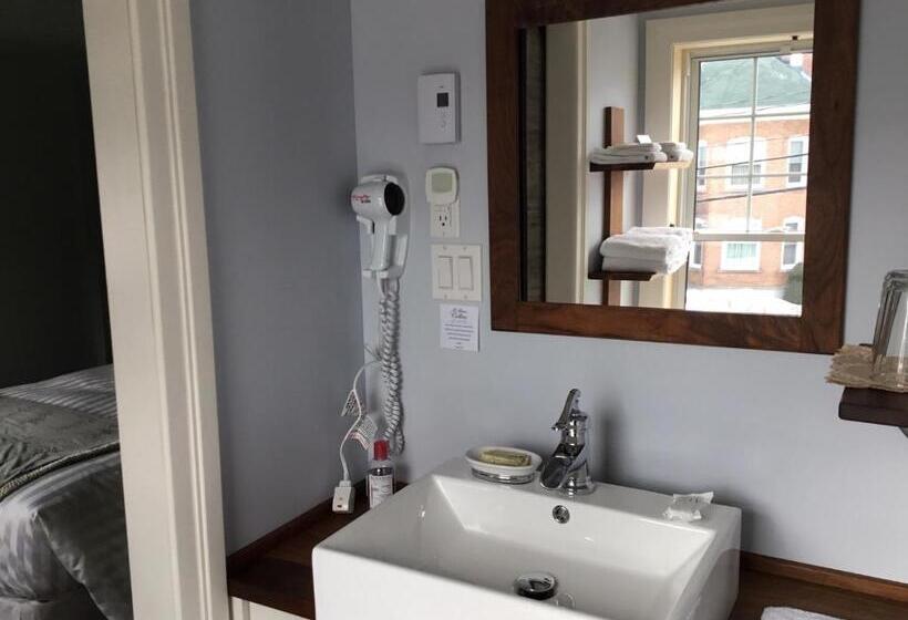 La Maison Collins B&b