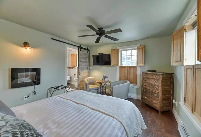 La Maison Collins B&b