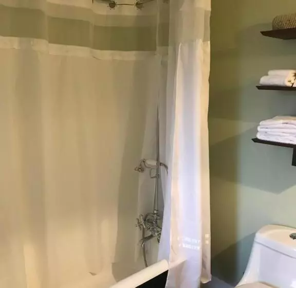 La Maison Collins B&b