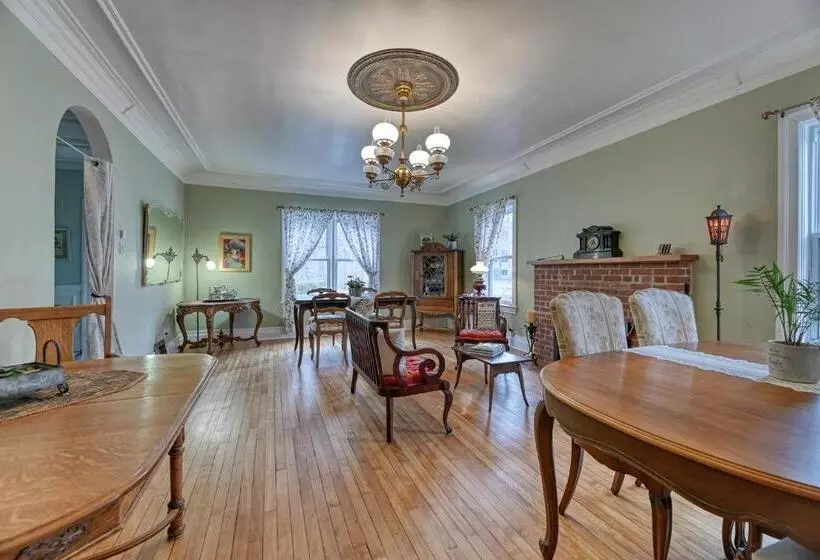 La Maison Collins B&b