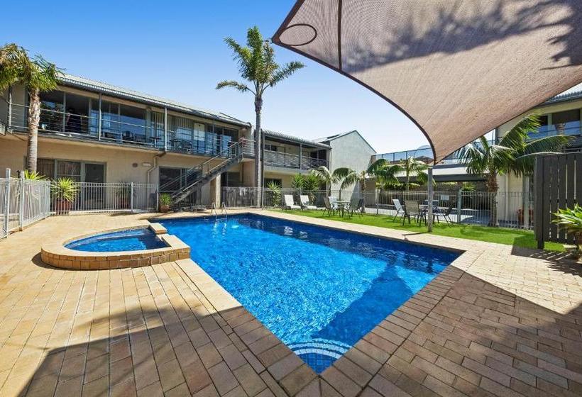 モーテル Moonlight Bay Apartments