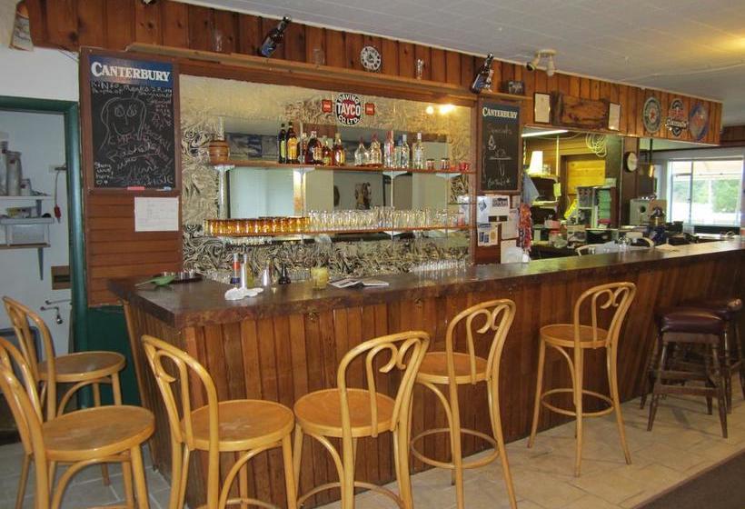 汽车旅馆 Sayward On Sea