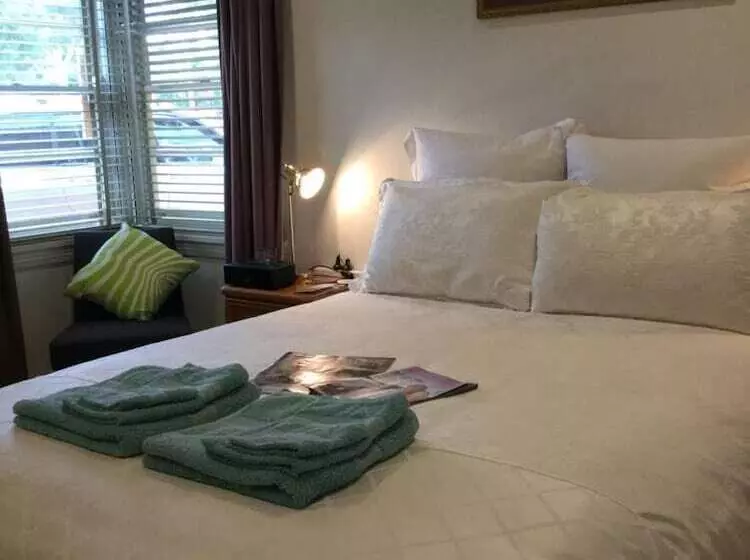 The Evergreen B&b