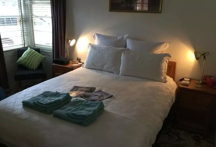 The Evergreen B&b