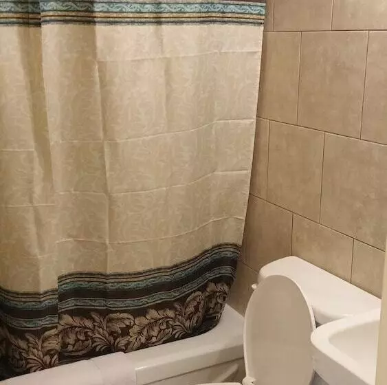 Traveller S Choice Motel