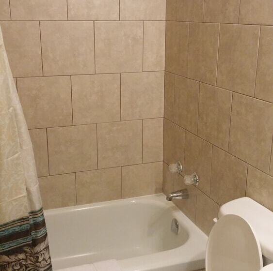 Traveller S Choice Motel