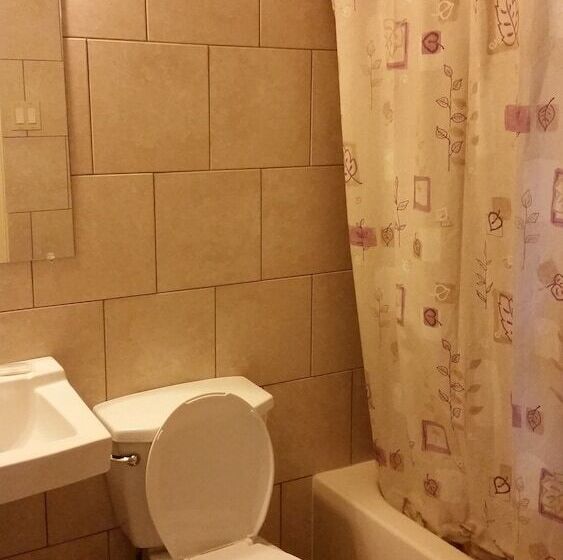 Traveller S Choice Motel