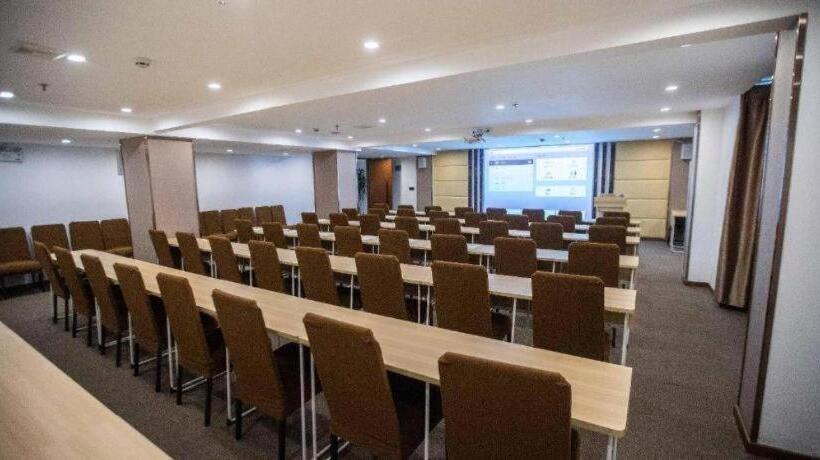 Hanting Hotel Qingyuan Lianjiang Road