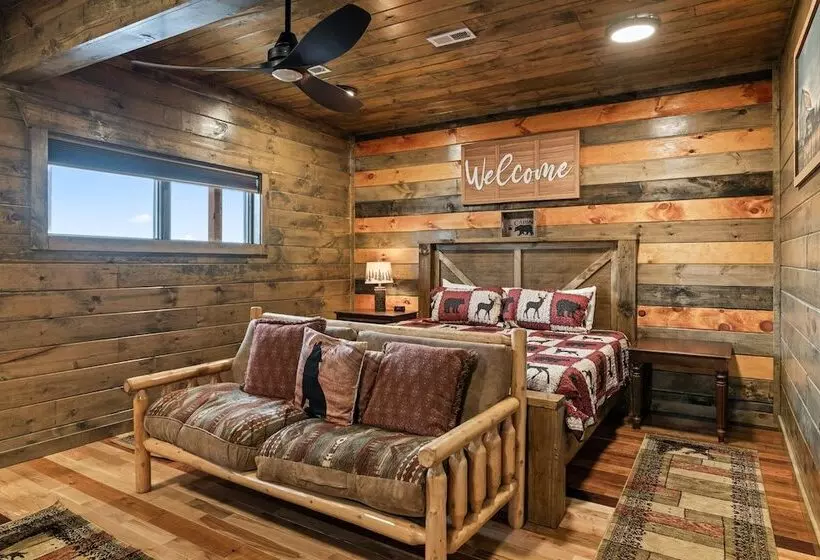 Cabin W/ Hot Tub & Game Room In The Smokys!