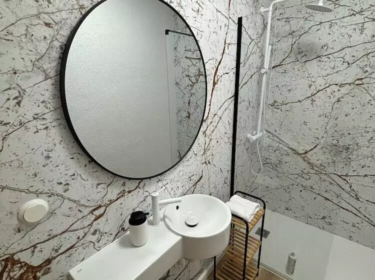 Aamiaismajoitus (B&B) Via Polonia   Boutique Studios Corfu