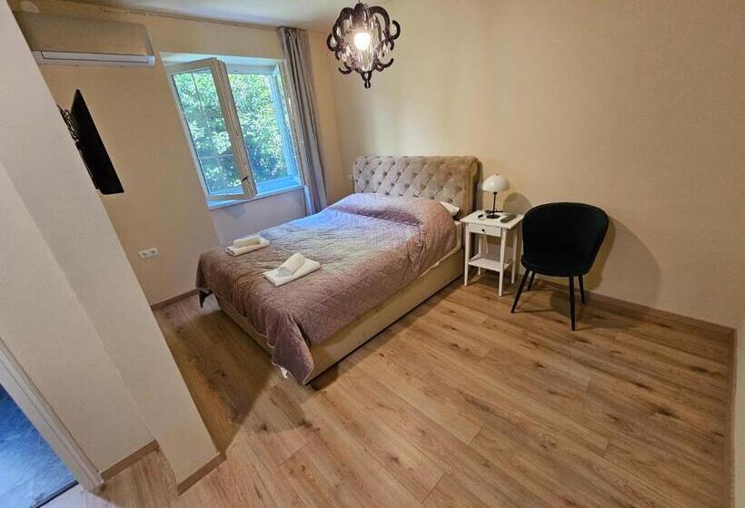 مبيت وإفطار Villa Gaj