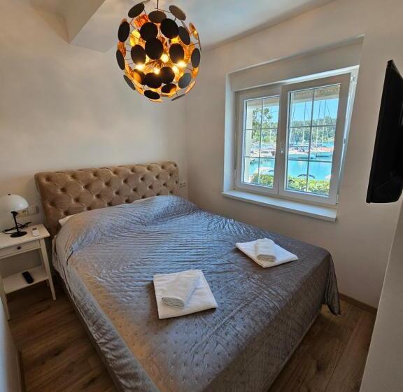 مبيت وإفطار Villa Gaj