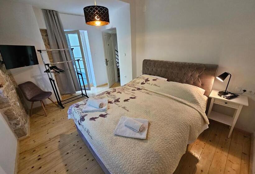 مبيت وإفطار Villa Gaj