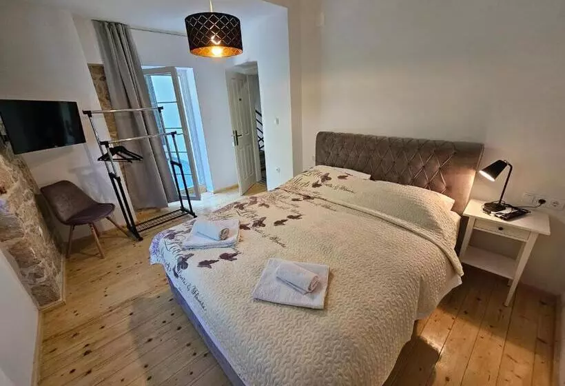 Aamiaismajoitus (B&B) Villa Gaj